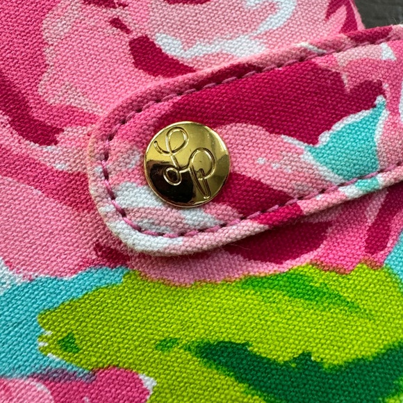 Lilly Pulitzer First Impressions Travel Jewelry Case with 4 compartments, 8”x8” - Picture 2 of 8